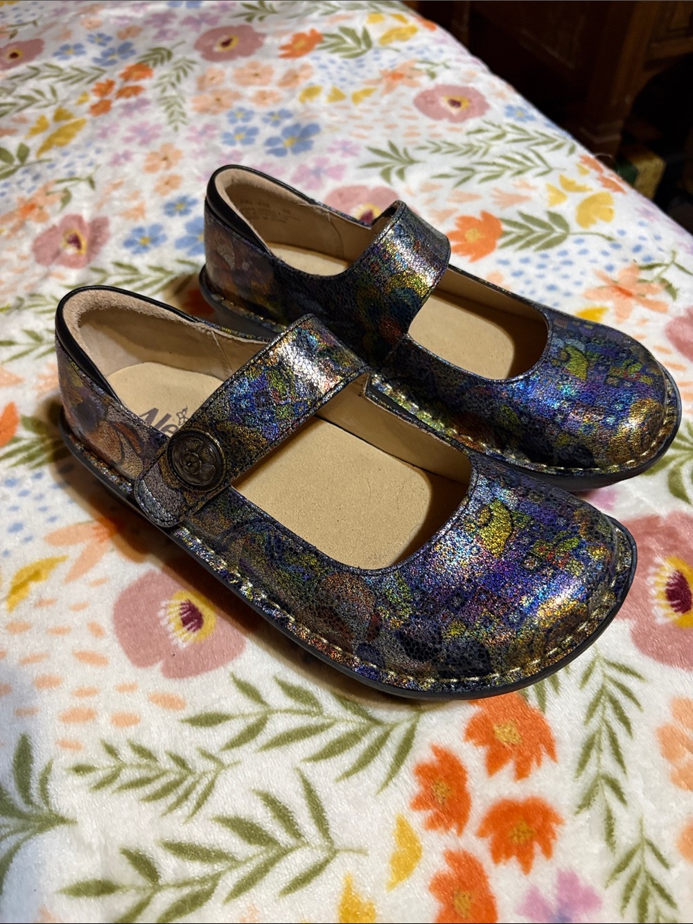 Alegria Mary Jane Sandals in Iridescent Blue, Purple, Gold. Size 36